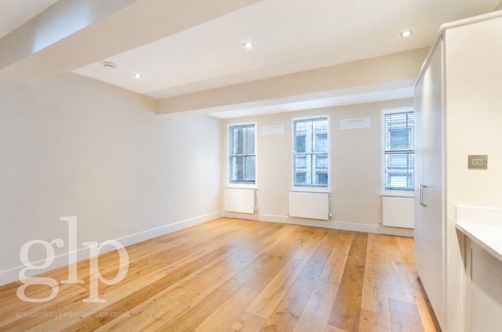 Property photo 2 of 17 943625