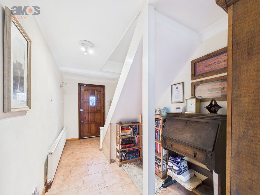 Property photo 3 of 18 4143975