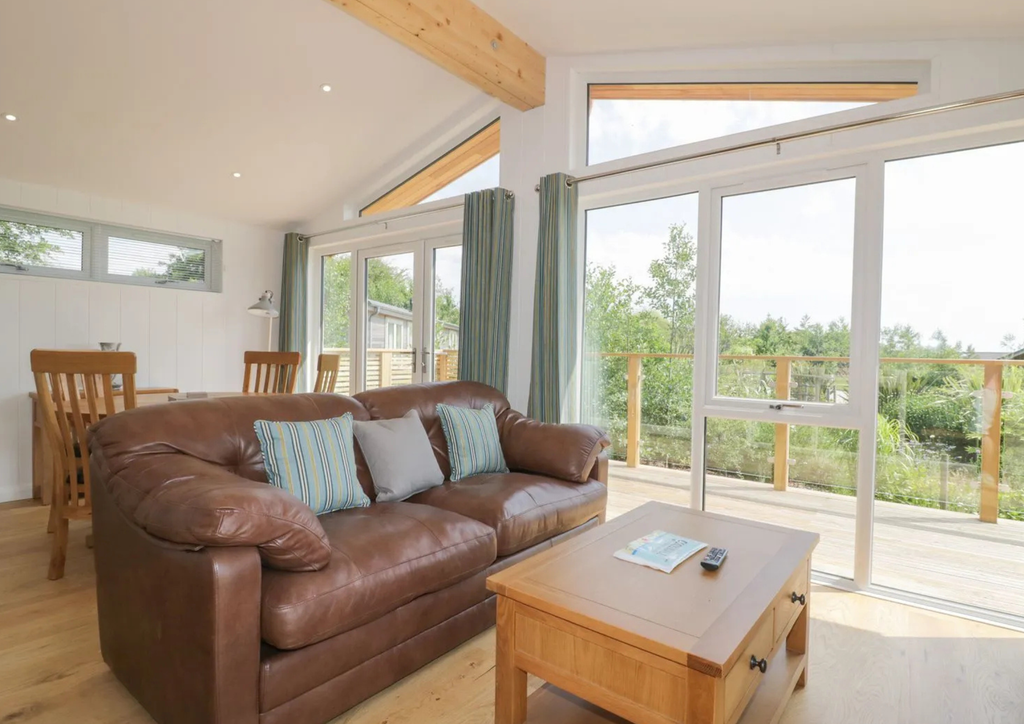 Property photo 3 of 20