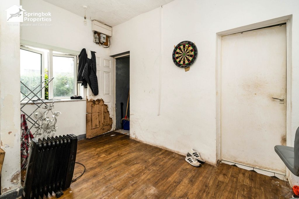 Property photo 2 of 17 Image 2