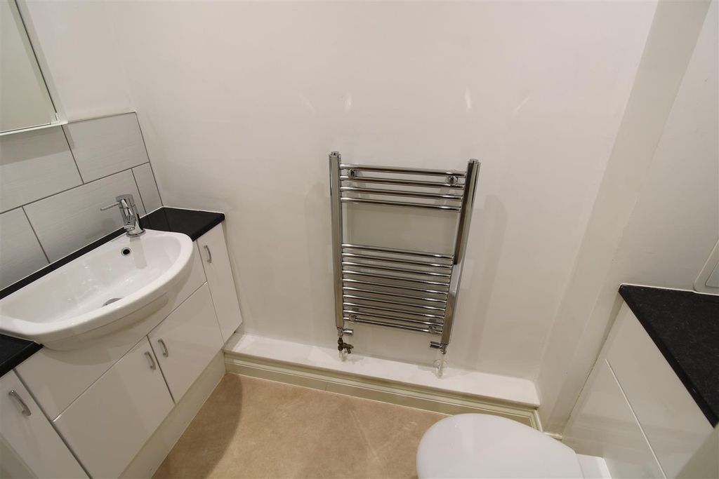 Property photo 3 of 11 W.C