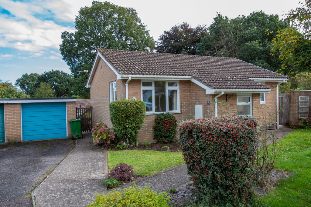 Property photo 1 of 9