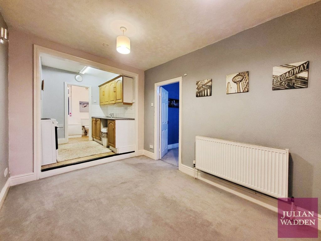 Property photo 3 of 10 Picture 3