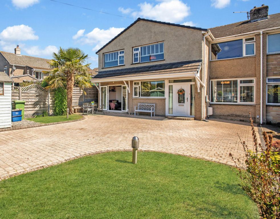 Property photo 1 of 30