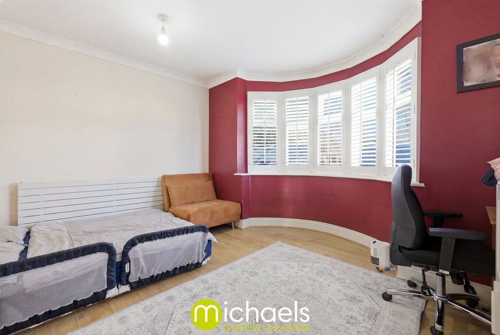 Property photo 2 of 23