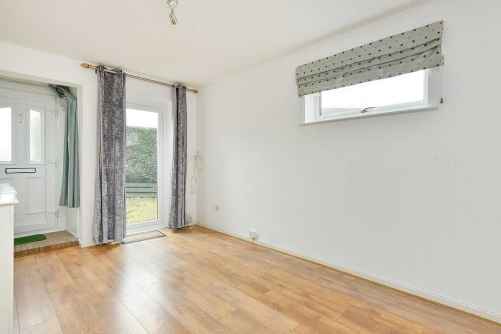Property photo 3 of 10 2898346