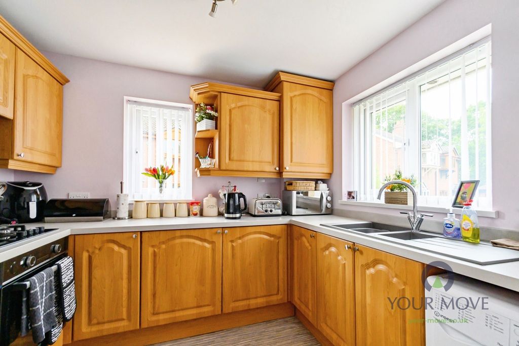 Property photo 2 of 11 Pbox-Img.Jpg