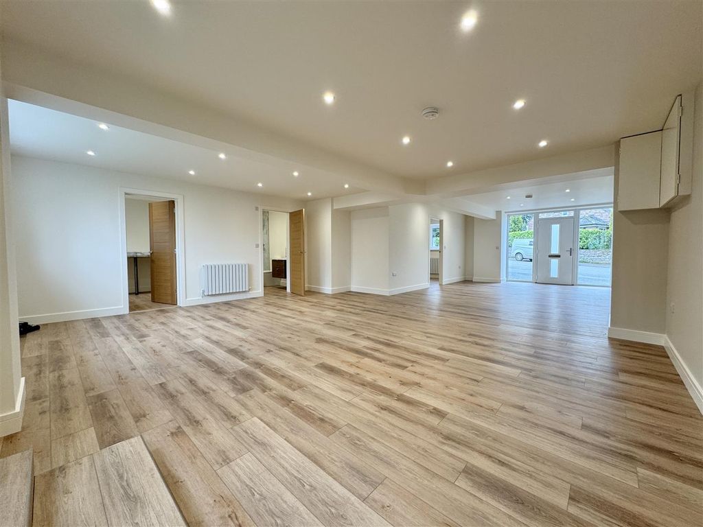 Property photo 2 of 32 Img_1950.Jpeg