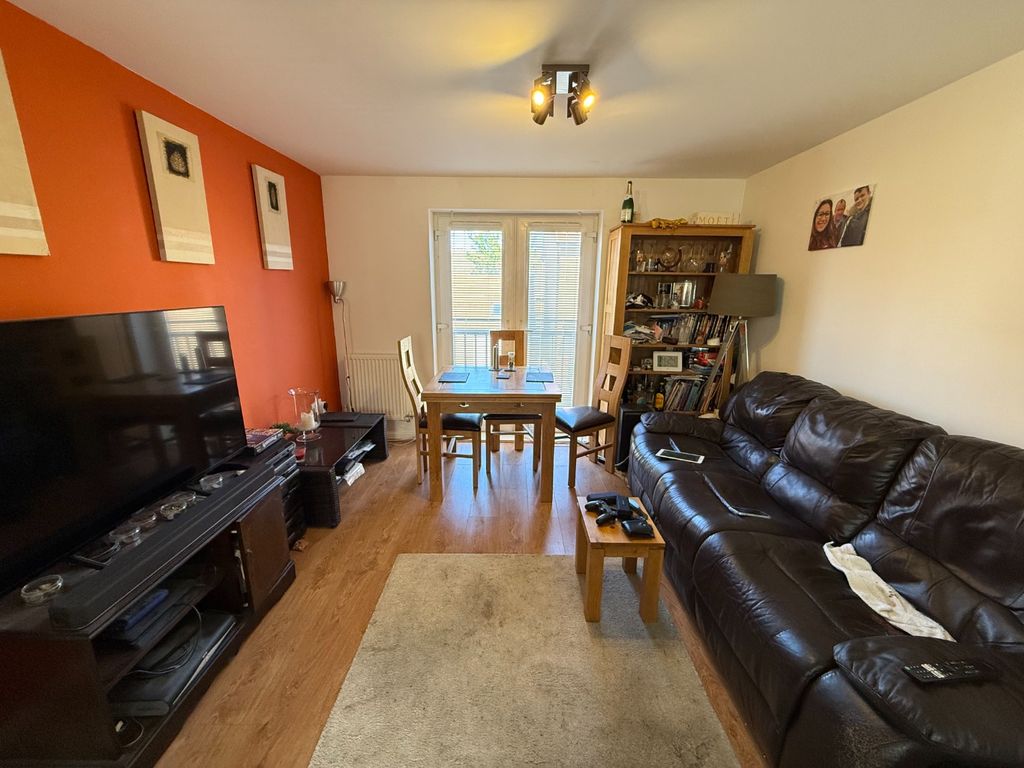 Property photo 3 of 8 5137653