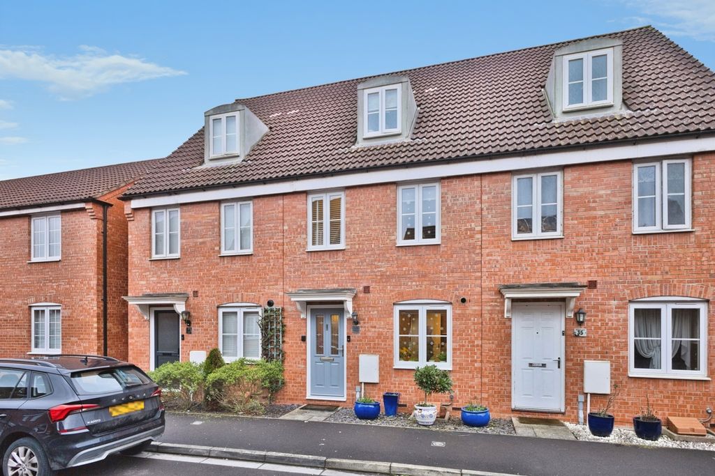 Property photo 1 of 19 Pbox-Img.Jpg