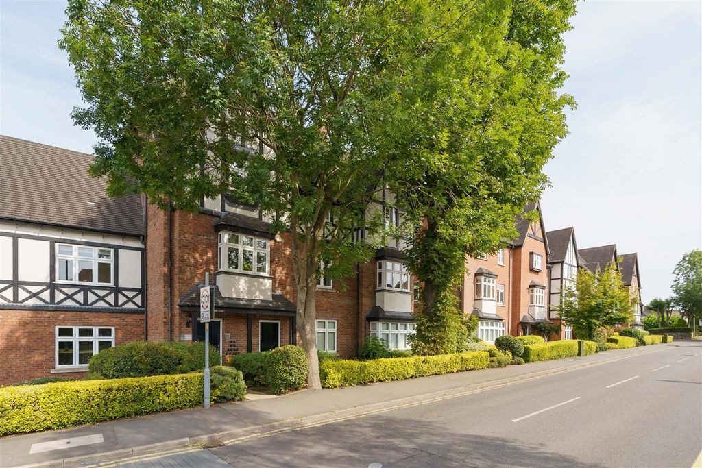 Property photo 1 of 9 Apt 6 Chadwick House_17.Jpg
