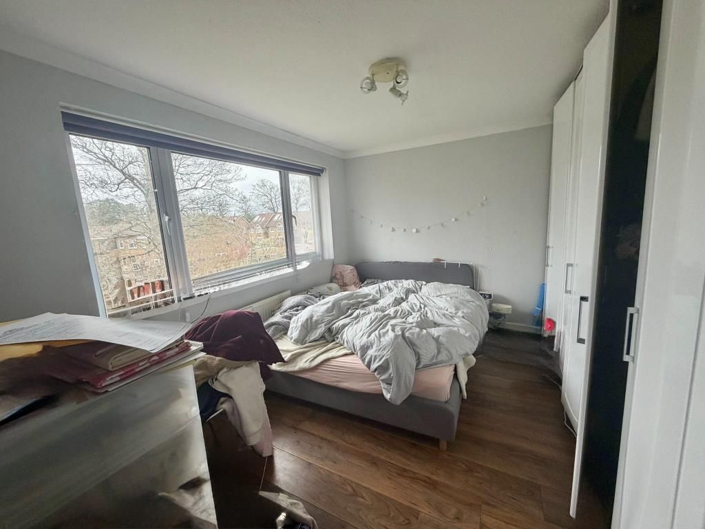 Property photo 3 of 4 Bedroom