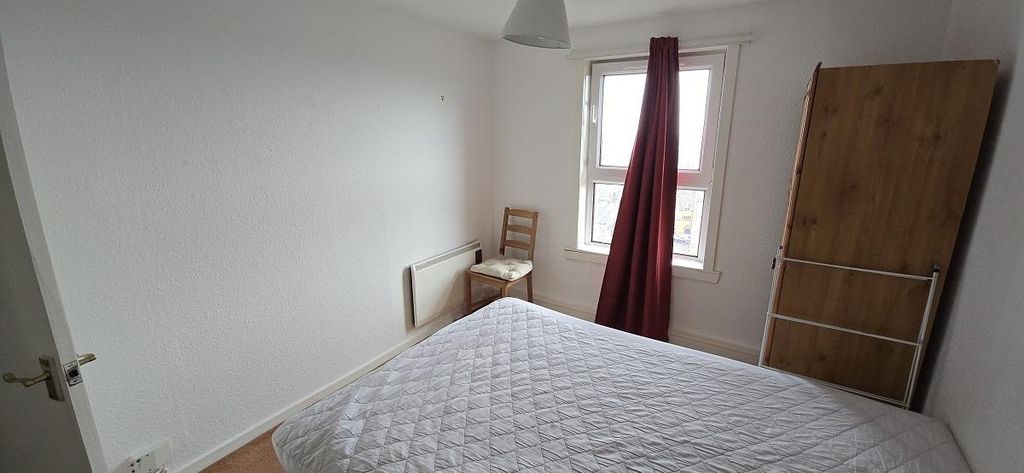 Property photo 3 of 4