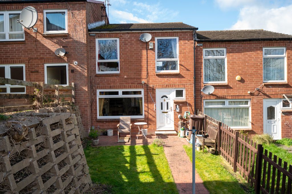 Property photo 1 of 20 Front External