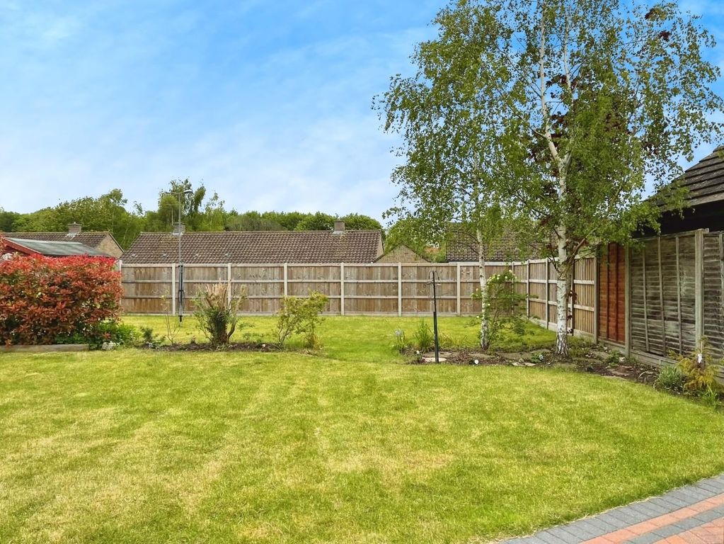 Property photo 2 of 11 Be77d747-2F52Df84-4B66-4Cf0-9F9A-Ecf1Ba7F056d.Jpeg