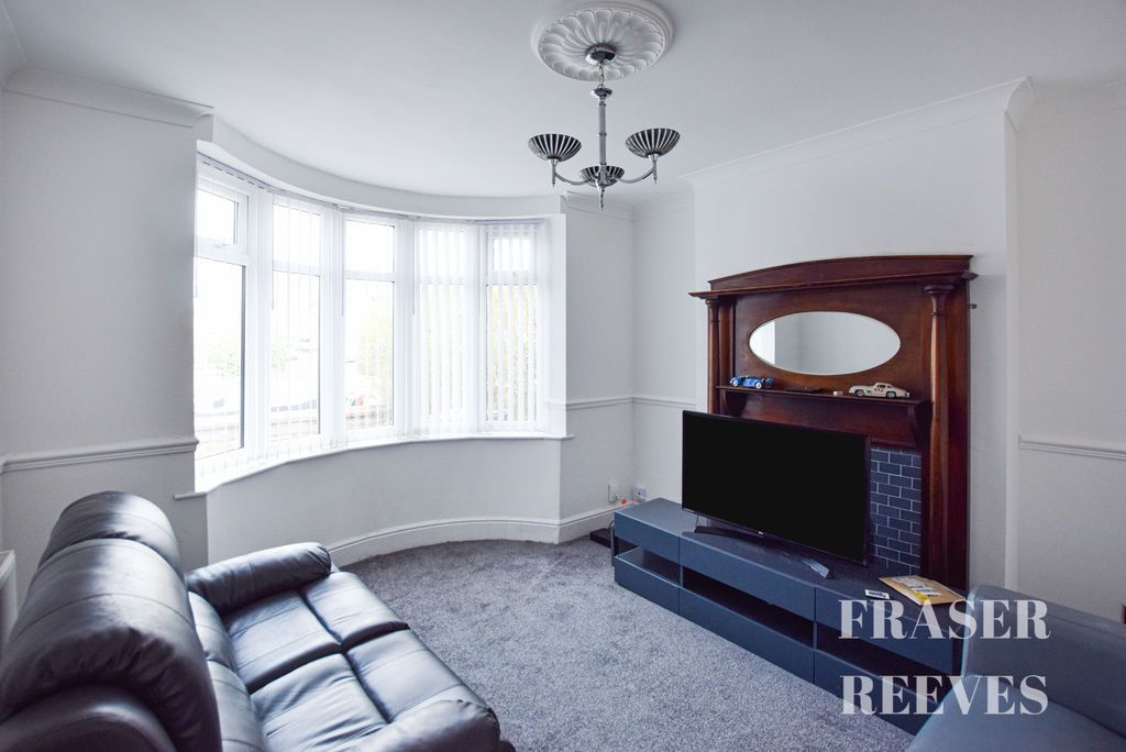 Property photo 3 of 16 Living Room