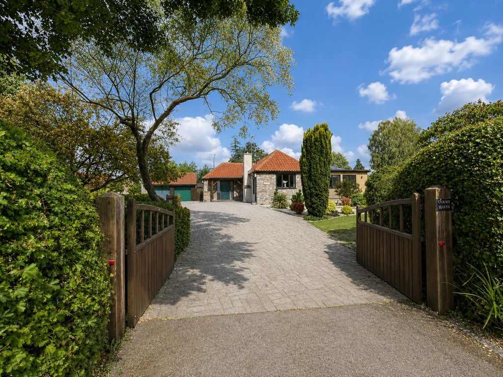 Property photo 2 of 36