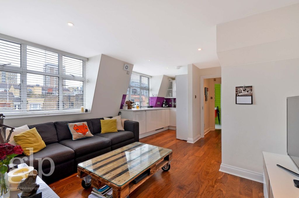 Property photo 1 of 14 988932