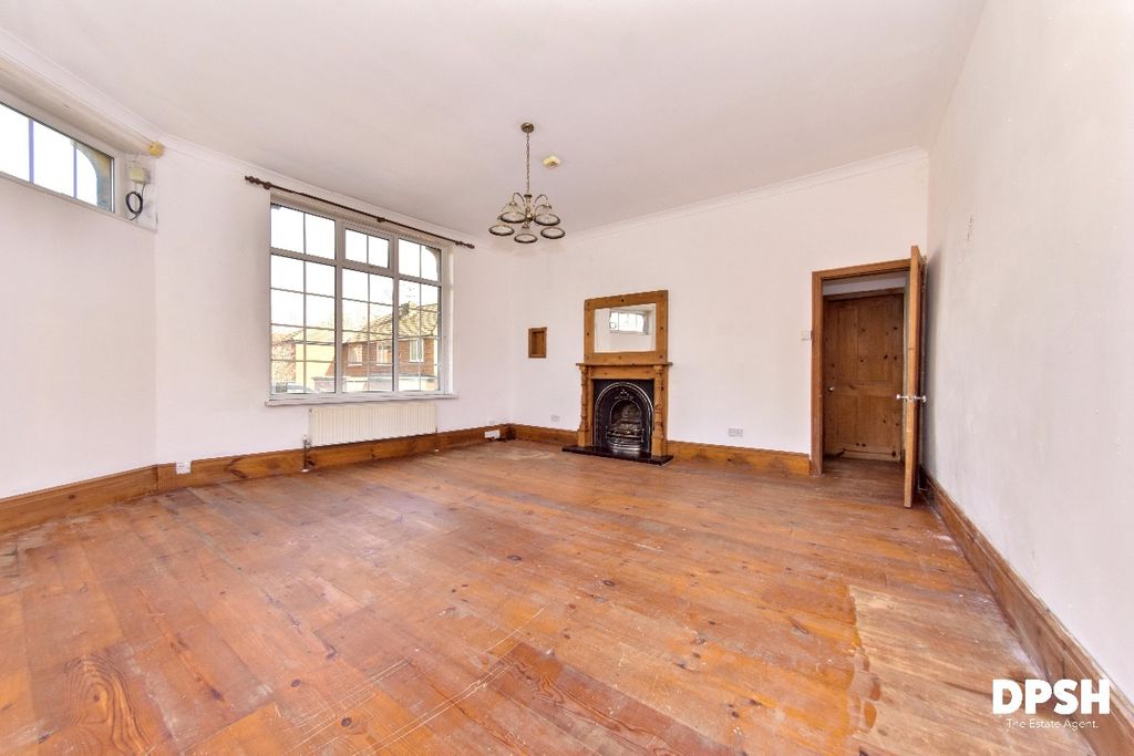 Property photo 3 of 29