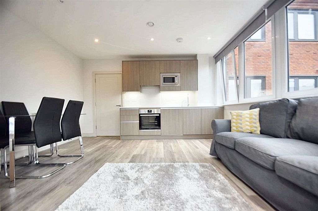 Property photo 2 of 11