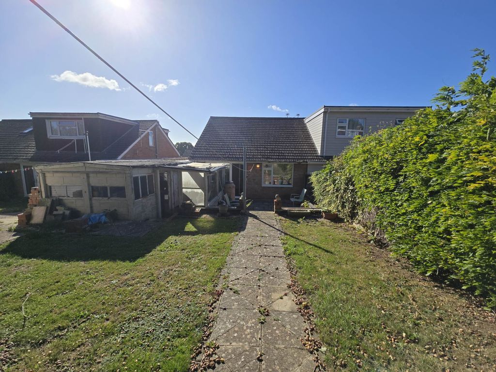 Property photo 2 of 11