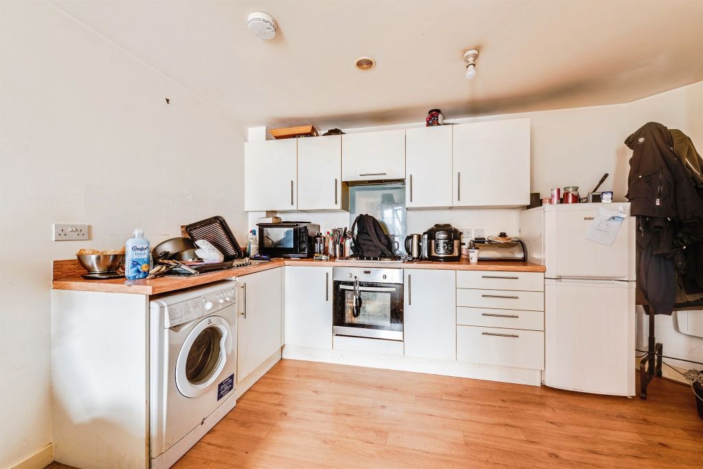 Property photo 2 of 6