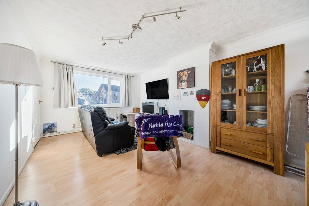 Property photo 3 of 17 1364432-14-68E7d84E98cc0.Jpg