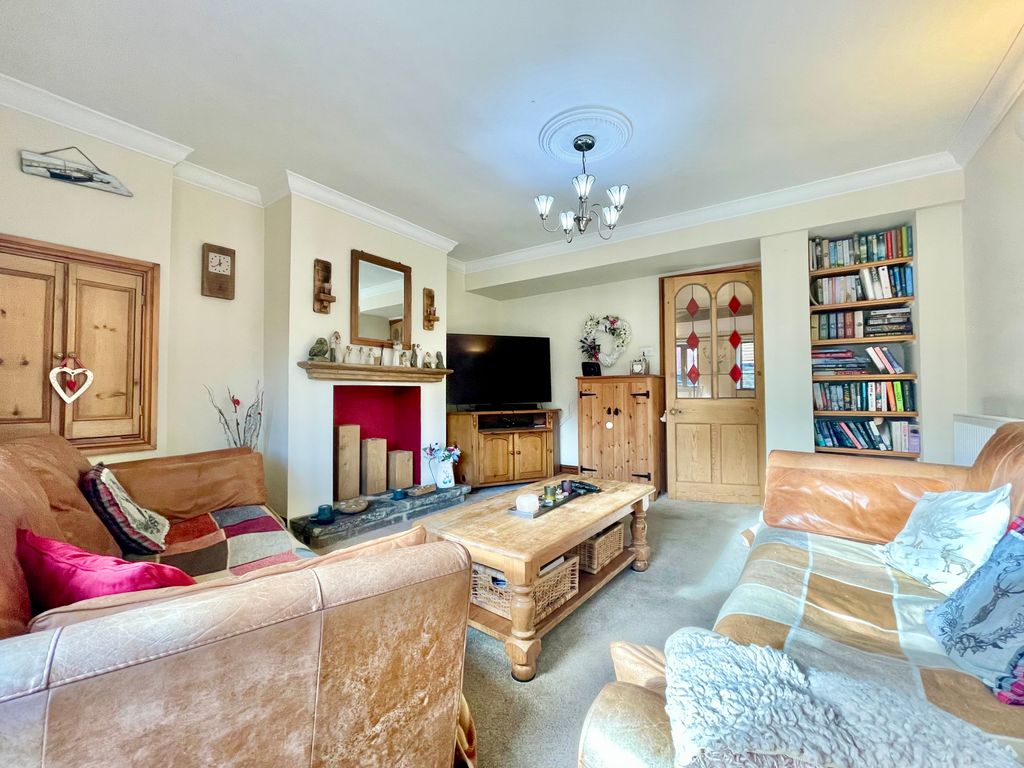 Property photo 1 of 24