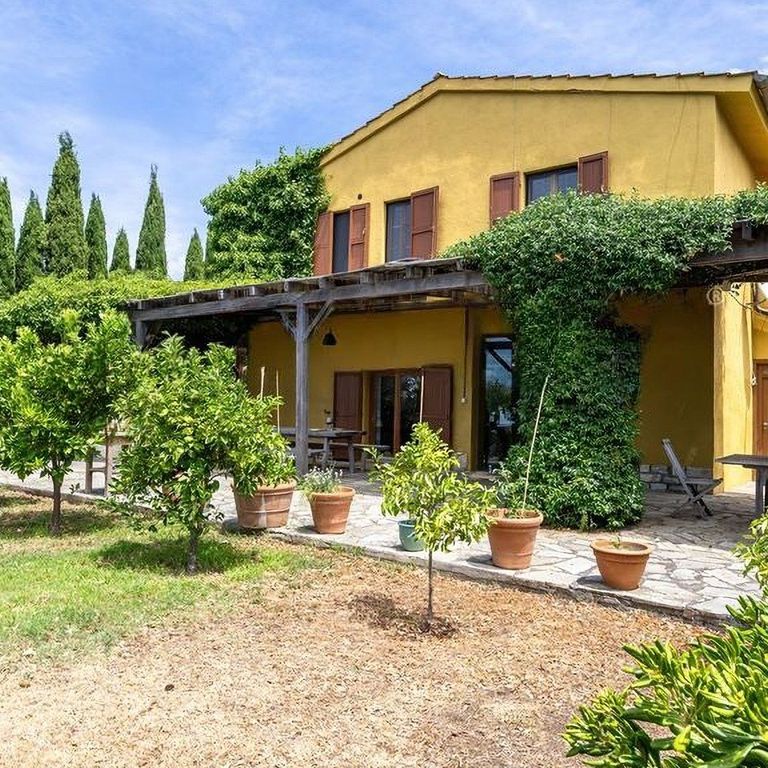 Property photo 1 of 17 Charming Farm In Magliano, Tuscany