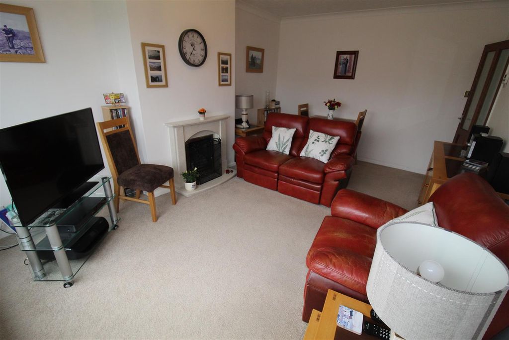 Property photo 3 of 12 Img_8877.Jpg