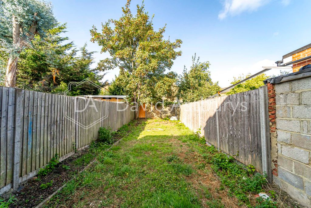 Property photo 2 of 17 Ndb02175