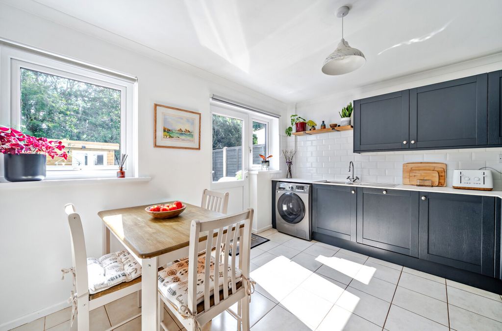 Property photo 3 of 21 1488792-10-6A566A...