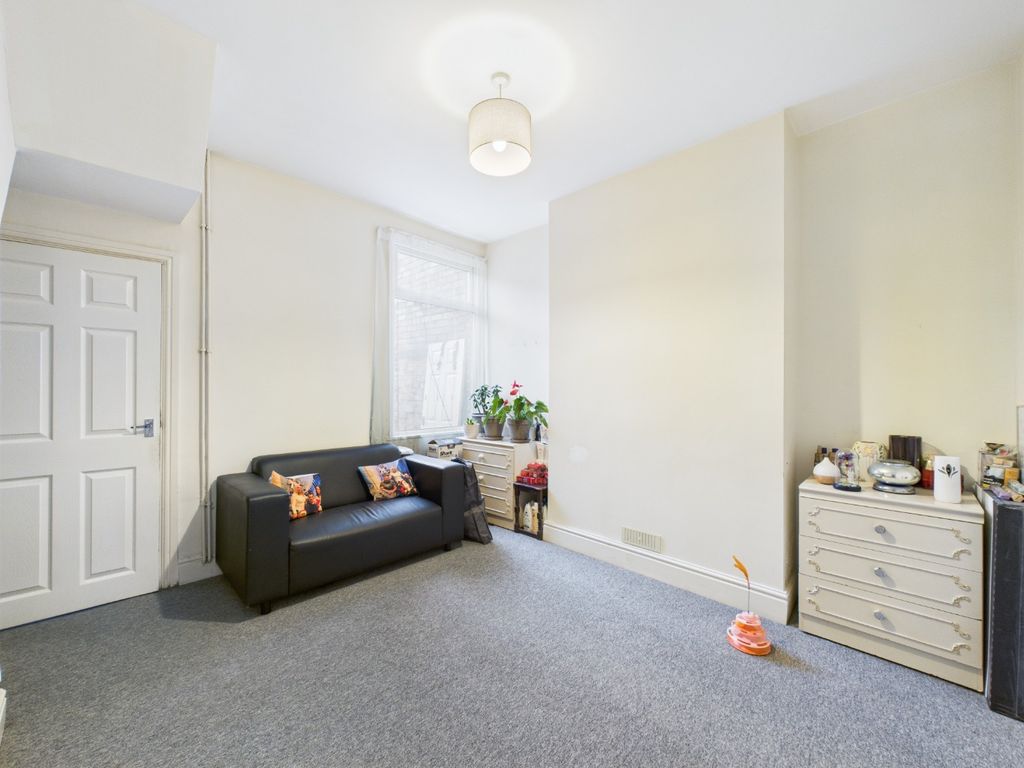 Property photo 3 of 9 4822584