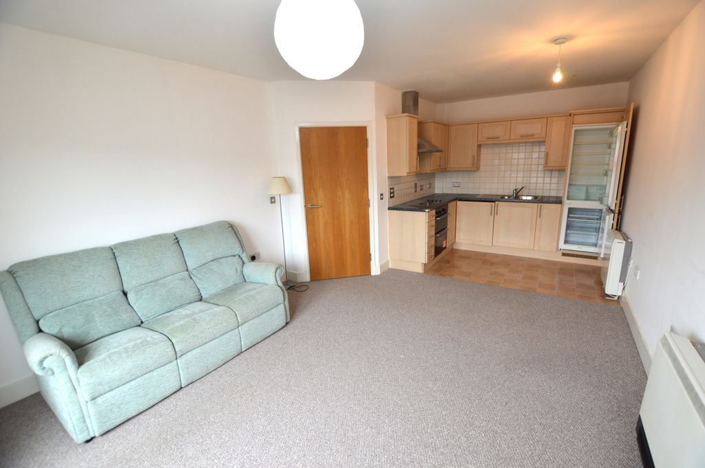 Property photo 2 of 13