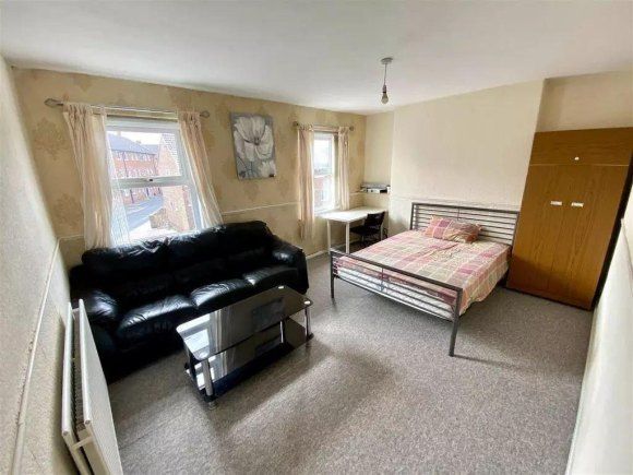 Property photo 1 of 10 9692794.Jpg
