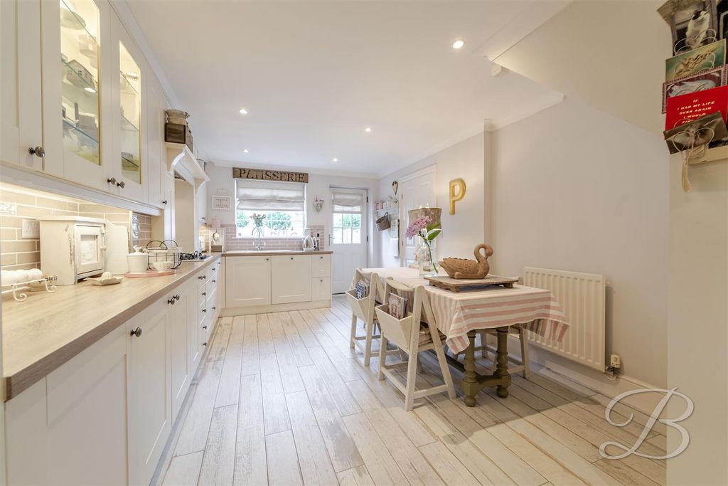Property photo 3 of 33 Ccltd-64.Jpg
