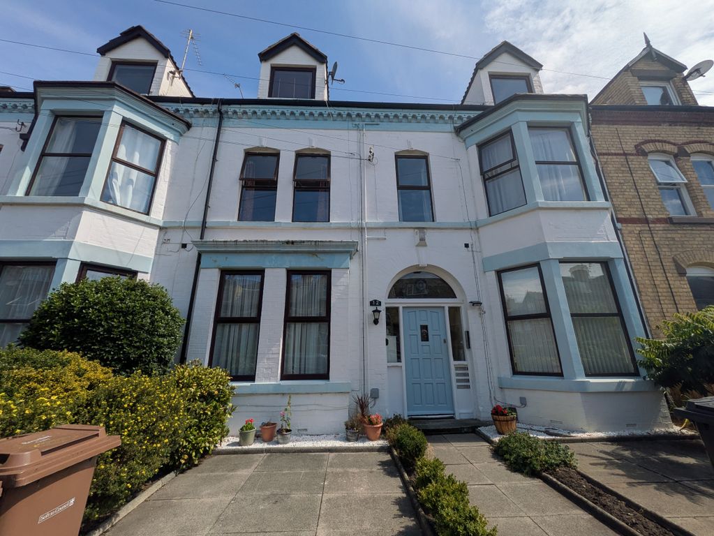 Property photo 1 of 6