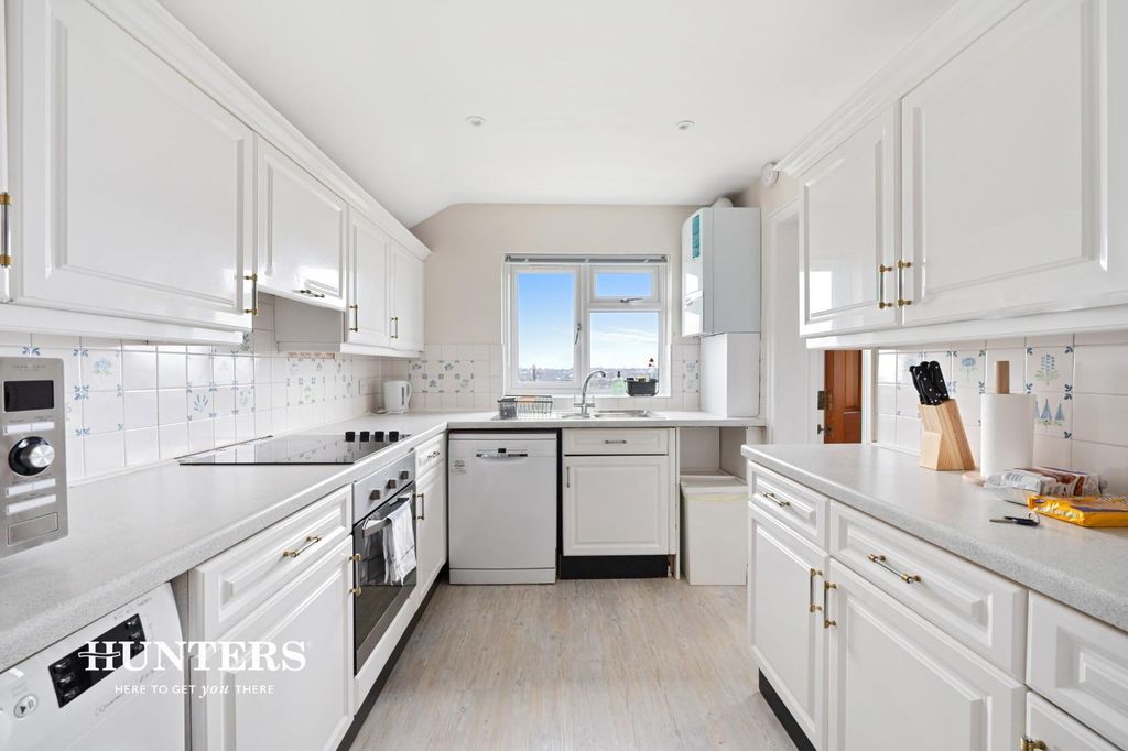 Property photo 2 of 8 Fl5_3365.Jpg