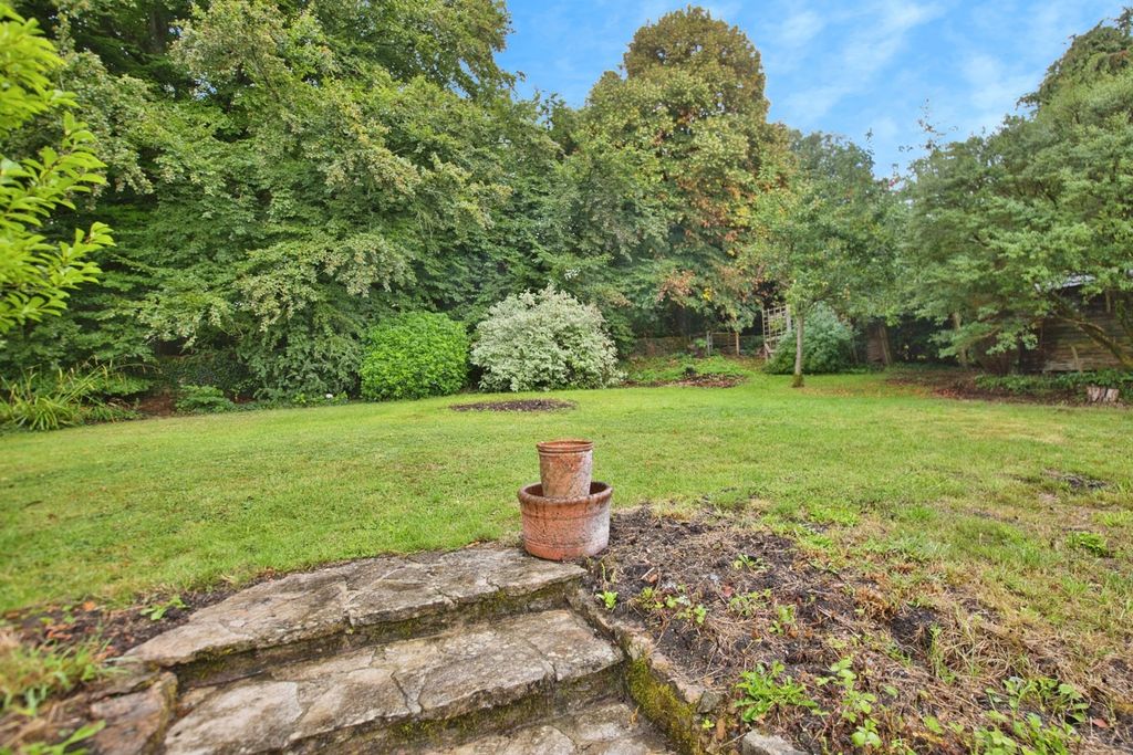Property photo 3 of 16 Photo