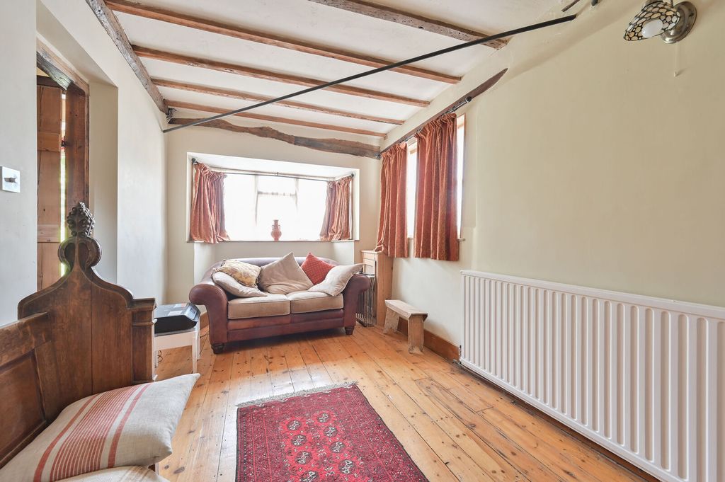 Property photo 3 of 26