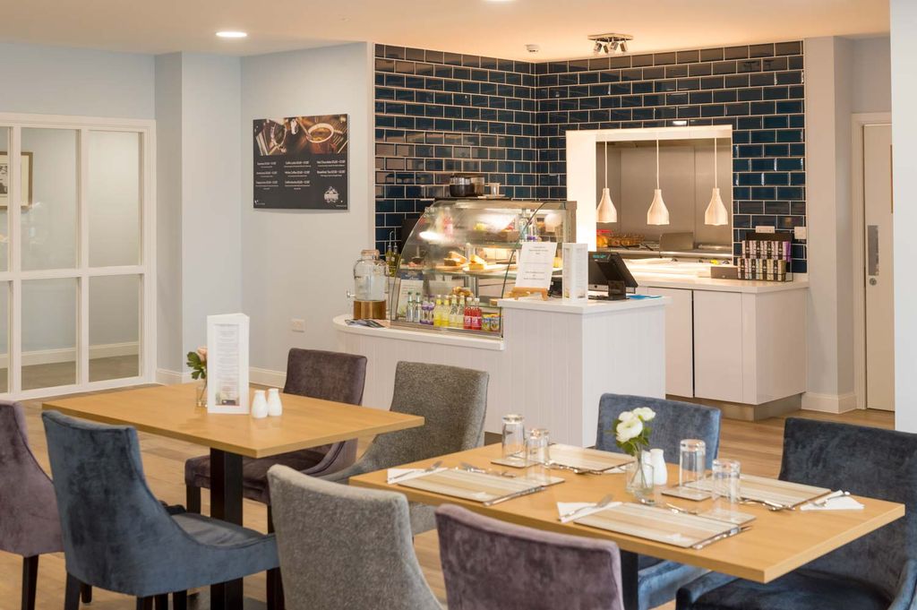 Property photo 1 of 20 Bistro