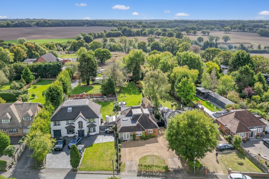 Property photo 1 of 31