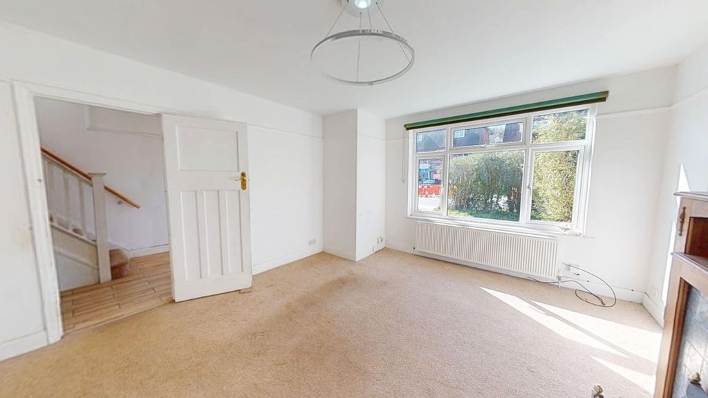Property photo 3 of 11 288-Croydon-Road-04032025_091922