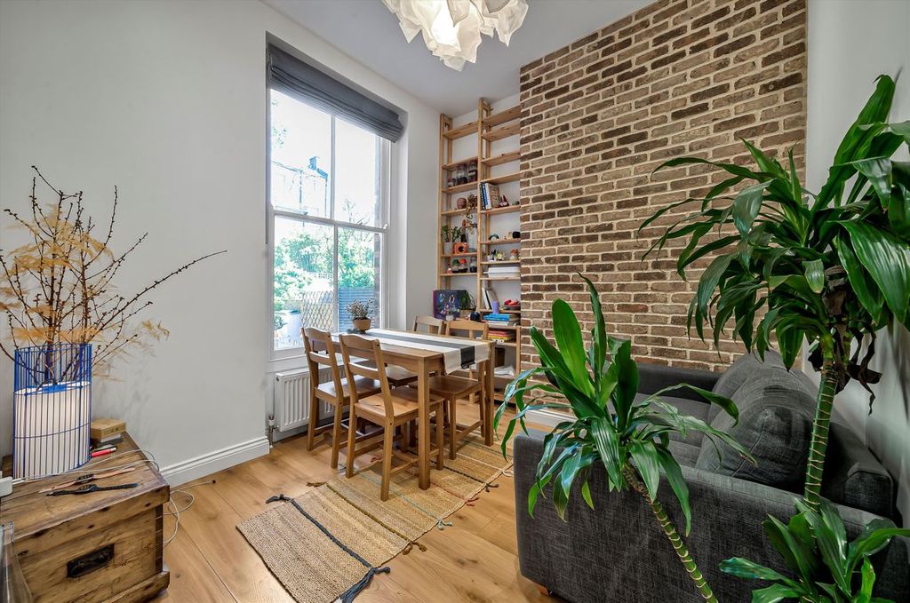 Property photo 2 of 4
