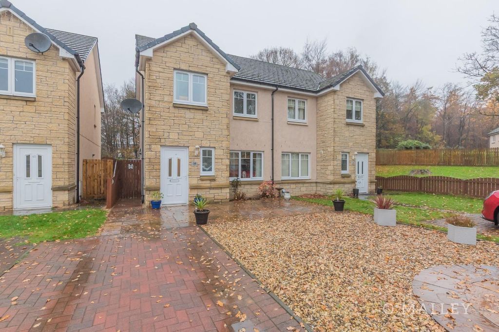 Property photo 1 of 19 External Front