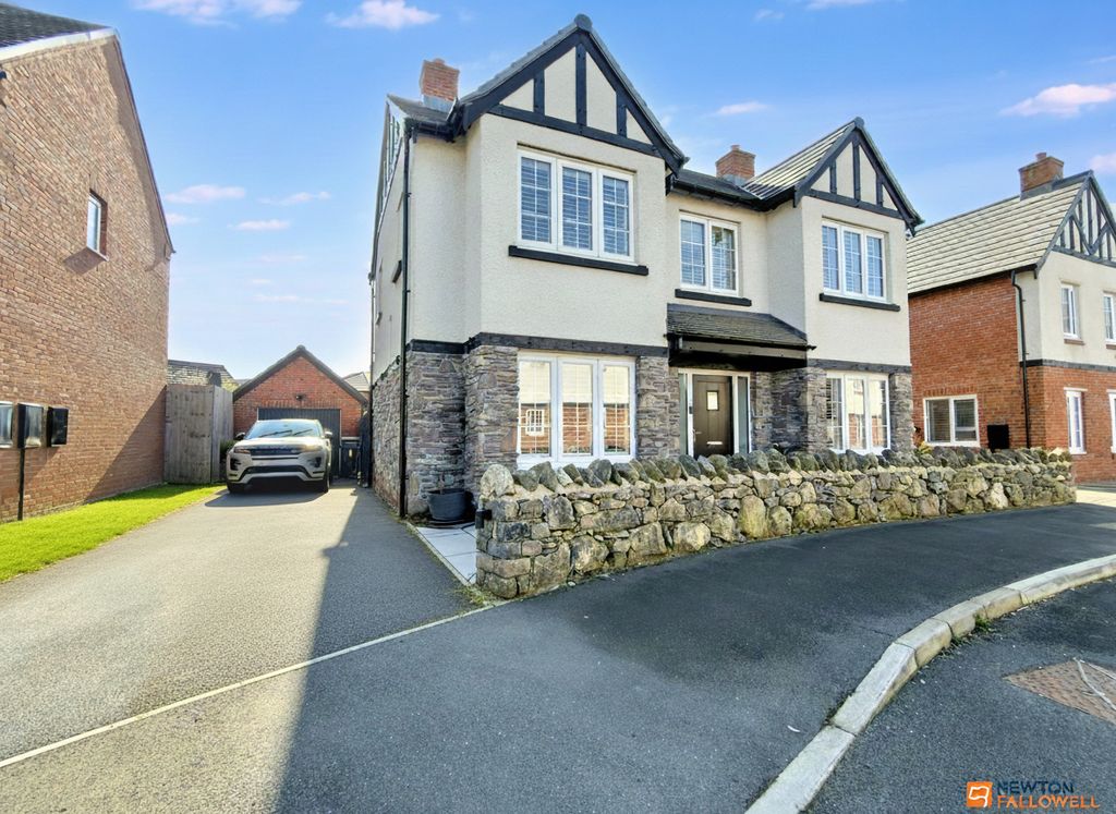 Property photo 1 of 37