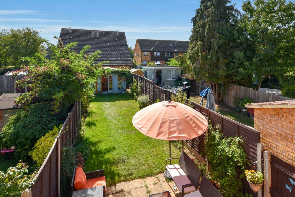 Property photo 2 of 28 Picture No. 32