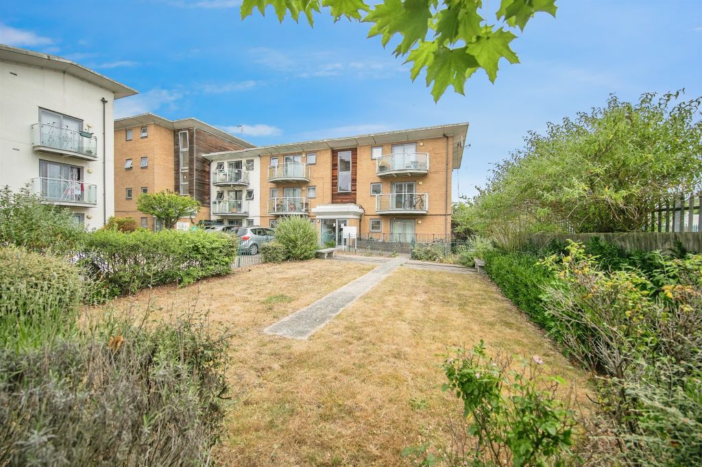 Property photo 2 of 16