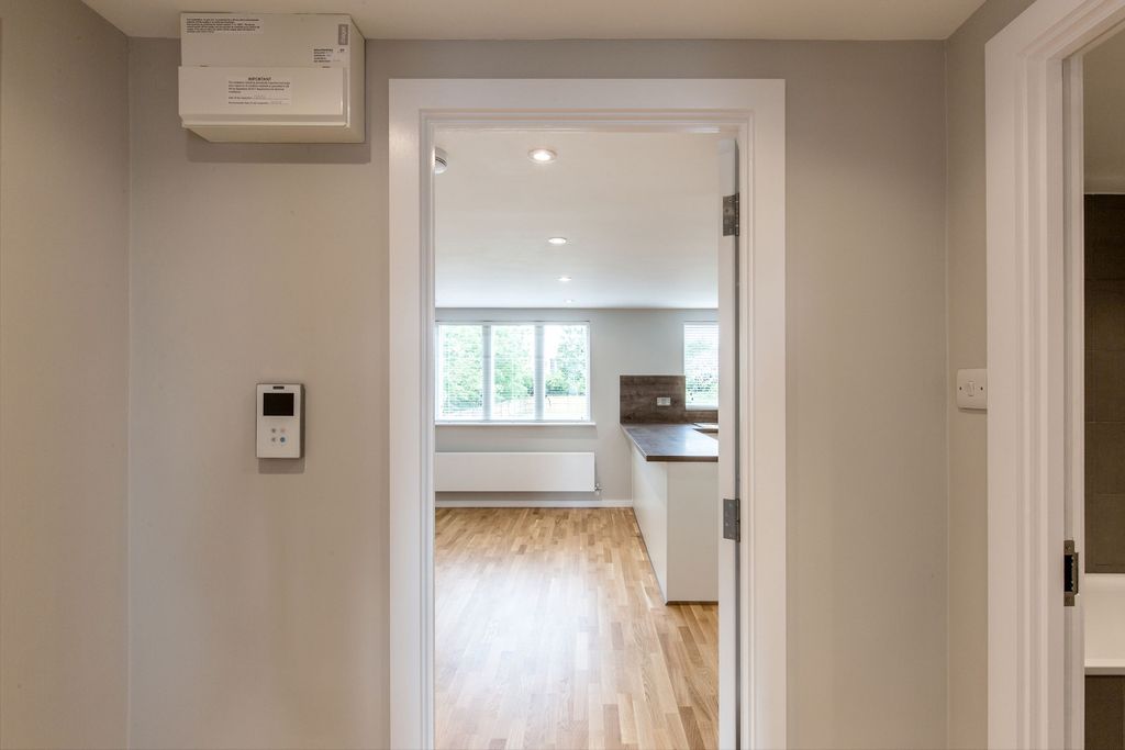 Property photo 3 of 10 Hallway