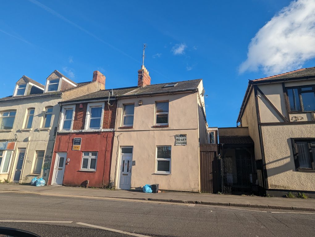 Property photo 1 of 6 Front